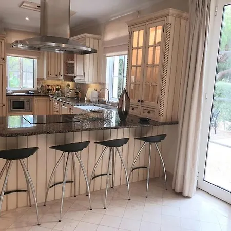 Sleeps 8 Pool Air Con T455974 Villa *