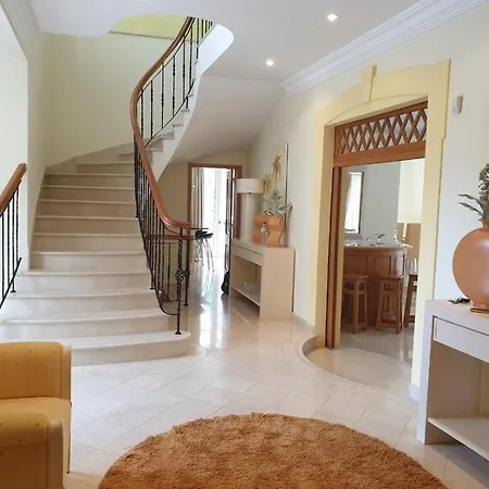 Sleeps 8 Pool Air Con T455974 Villa *