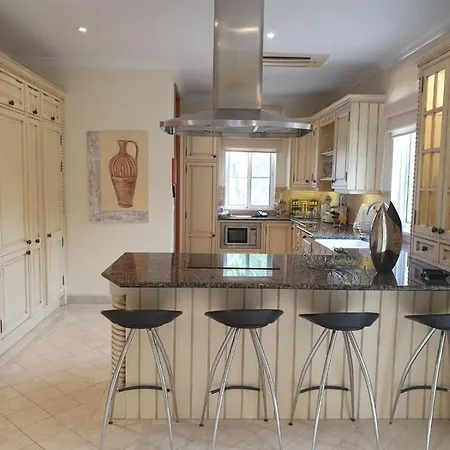 Sleeps 8 Pool Air Con T455974 * Quinta do Lago