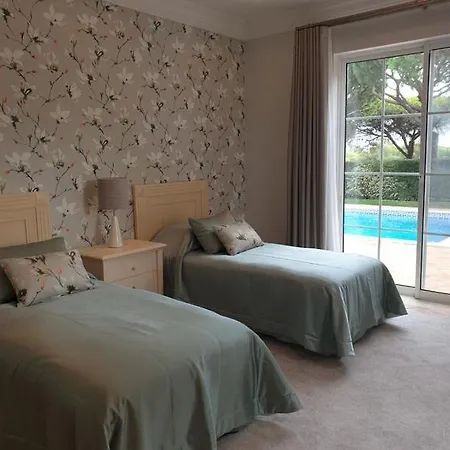 Sleeps 8 Pool Air Con T455974 Villa *